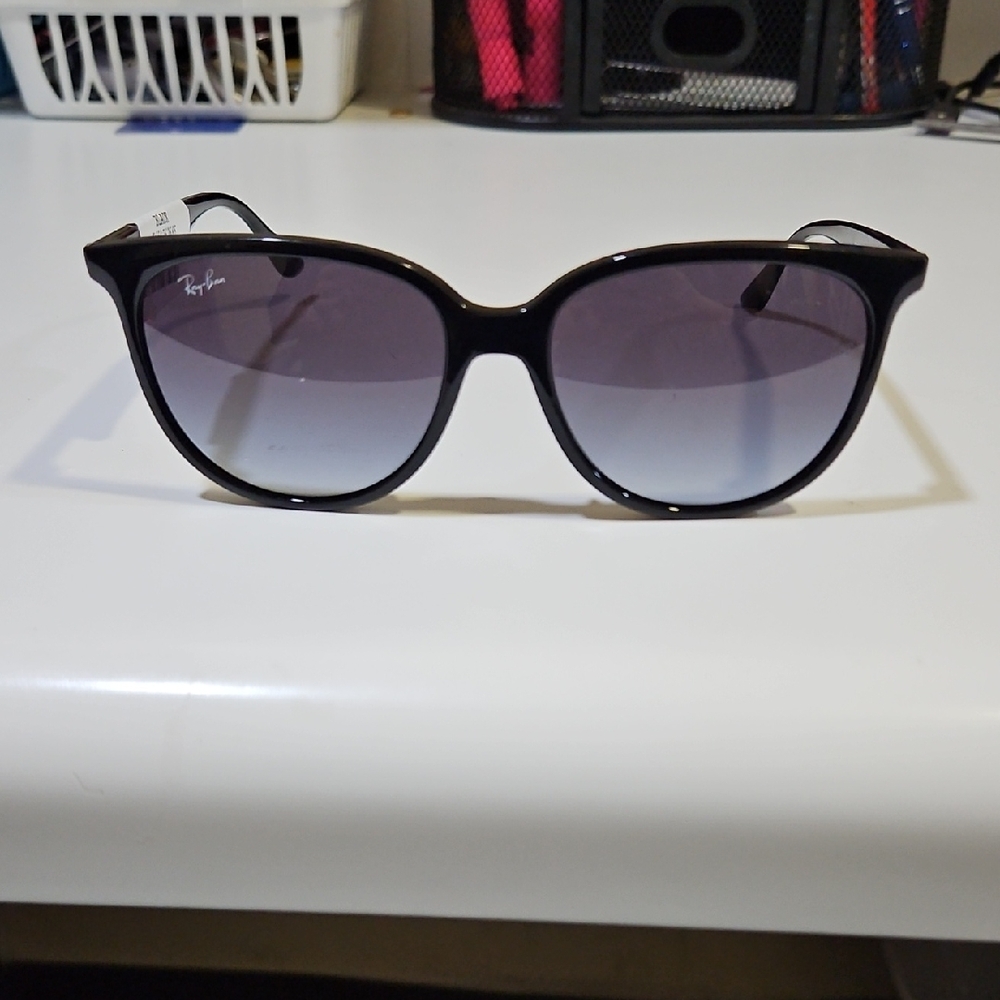 Ray-Ban Black Gradient Sunglasses